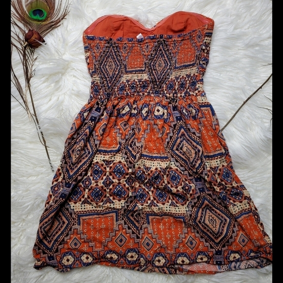 Xhilaration Strapless Abstract Dress - Picture 5 of 7